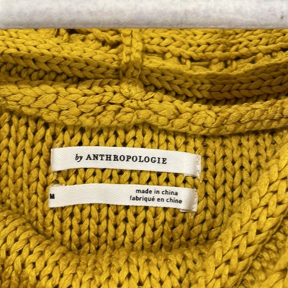 Anthropologie knitted Mustard Yellow Knit Top With Ruffle Detail in front.
Sz:M - Picture 4 of 6